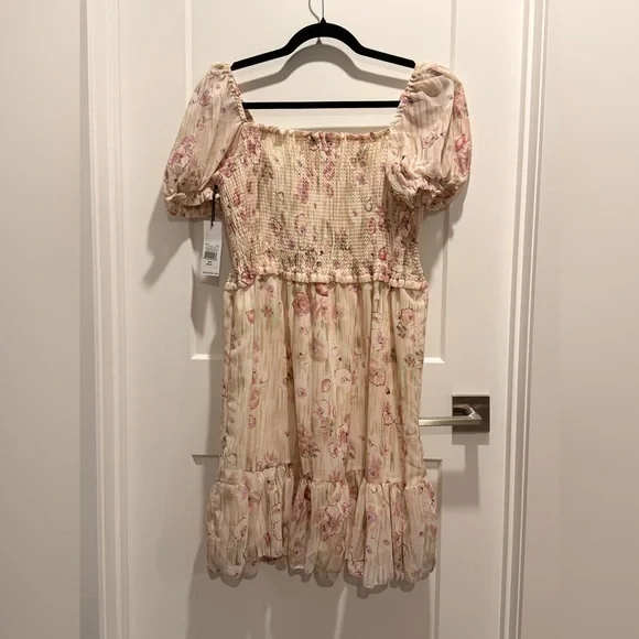 Dex Smocked Square-Neck Floral Midi Dress in Light Pink PTP 16-20” - Picture 5 of 8